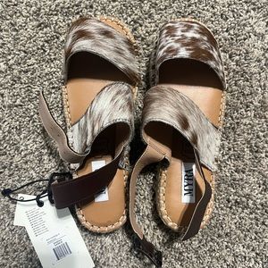 Myra Sz 6 Sandals NWT